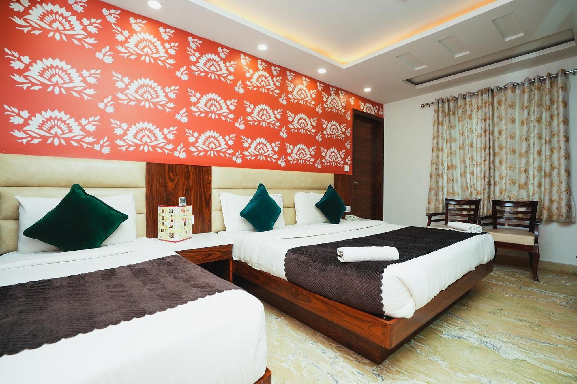 Hotel Kabir Palace Karol Bagh New Delhi Ngoại thất bức ảnh