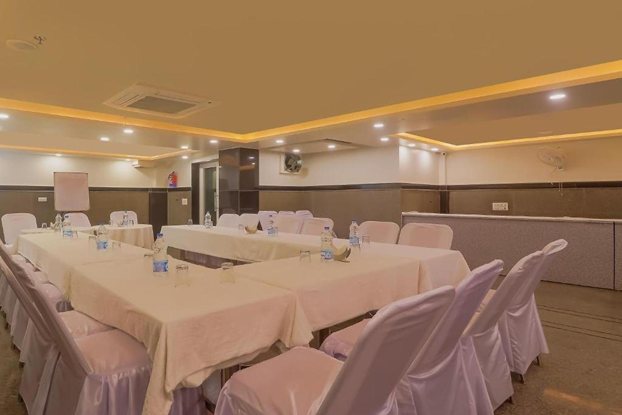 Hotel Kabir Palace Karol Bagh New Delhi Ngoại thất bức ảnh