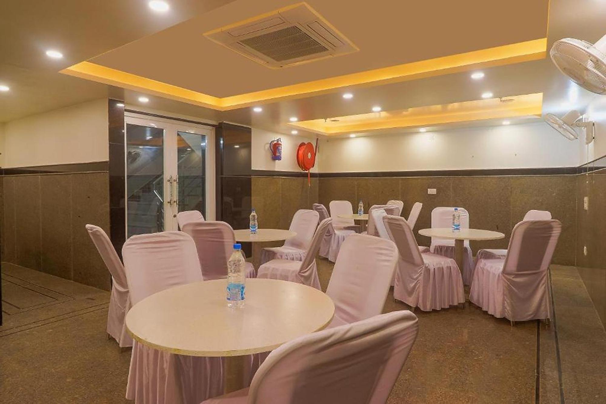 Hotel Kabir Palace Karol Bagh New Delhi Ngoại thất bức ảnh