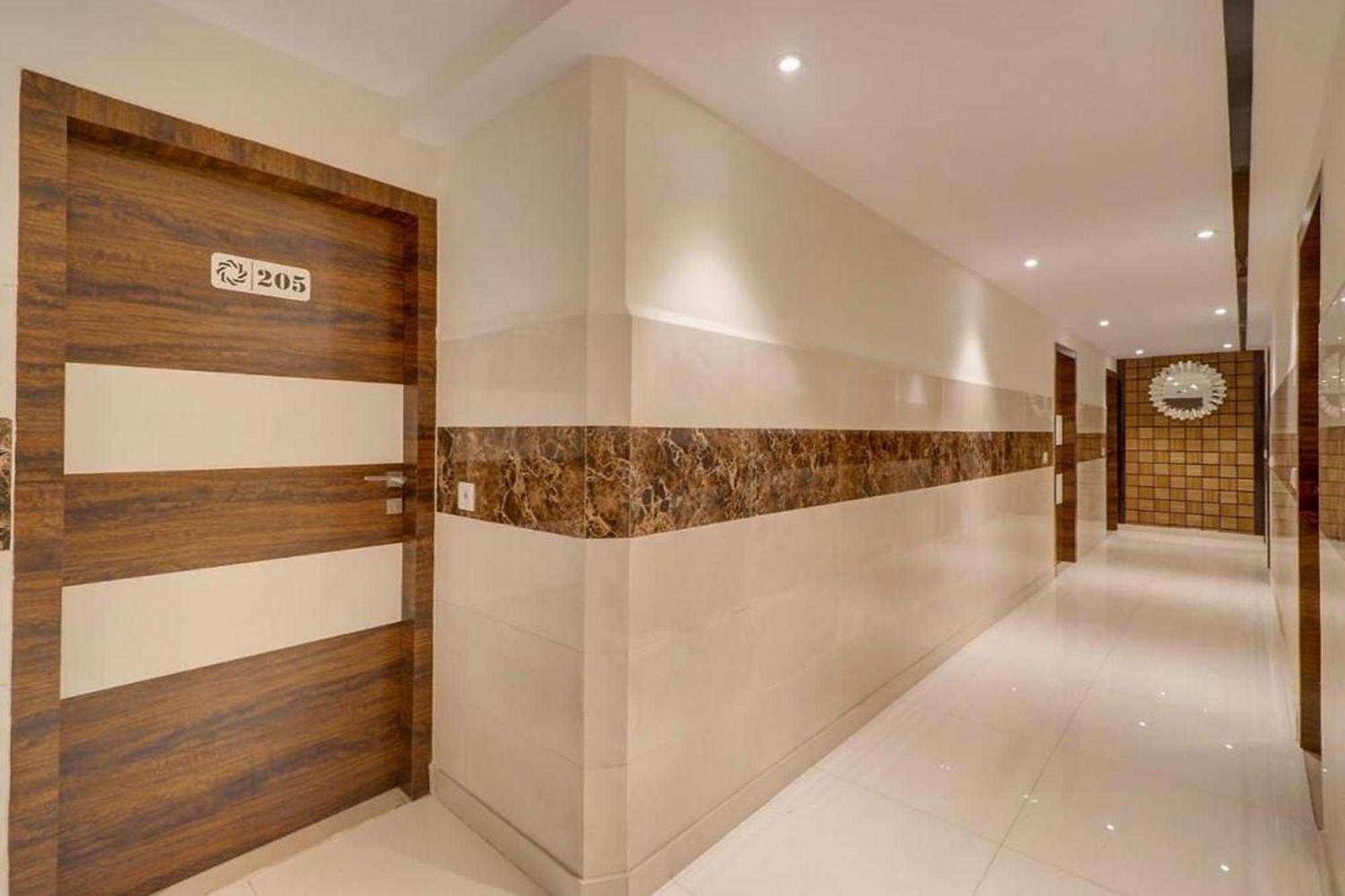 Hotel Kabir Palace Karol Bagh New Delhi Ngoại thất bức ảnh