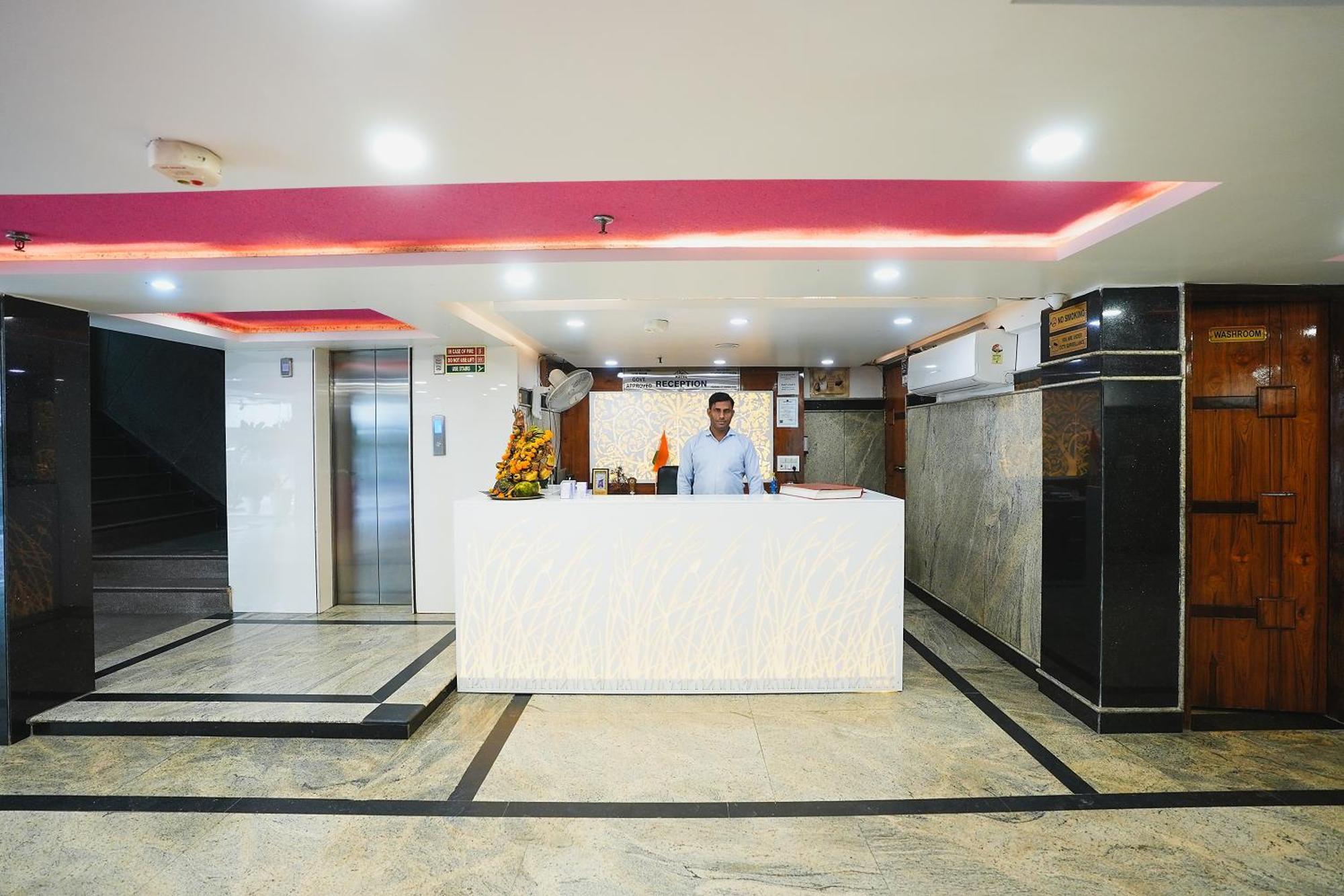 Hotel Kabir Palace Karol Bagh New Delhi Ngoại thất bức ảnh